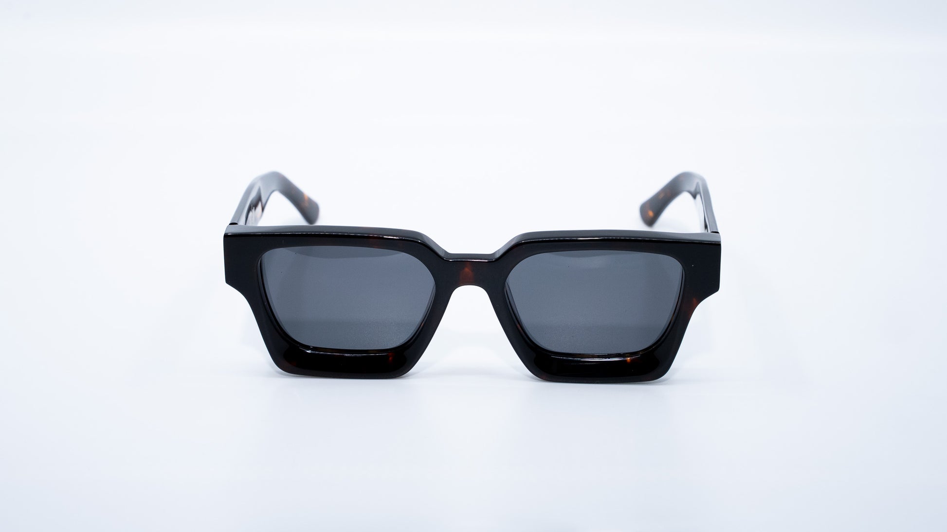 Ison Couture Dark Tortoise polarized sunglasses front view showing dark tortoise pattern